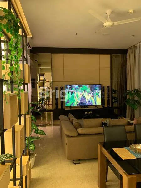 image DIJUAL APARTEMEN MEWAH 3 BEDROOM FULL FURNISHED MARIGOLD NAVAPARK (3)