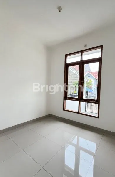 image RUMAH BARU SIAP HUNI DI KEMANG PRATAMA BEKASI (3)