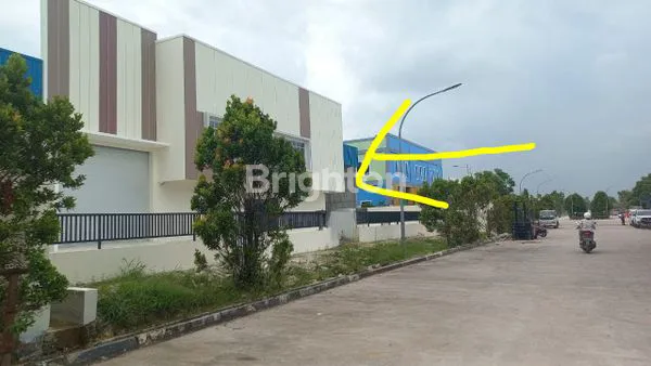 image PABRIK STRATEGIS 1650M² DI KAWASAN INDUSTRI BATAM, HGB 2043 (3)