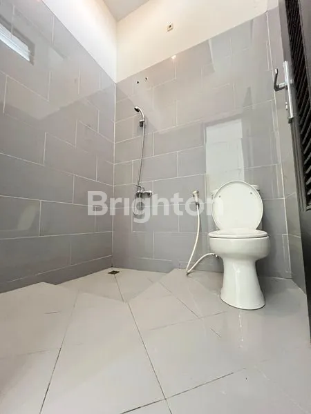 image DIJUAL RUMAH CANTIK HARGA PROMO FULL FURNISHED DI KEMANG PRATAMA BEKASI (7)