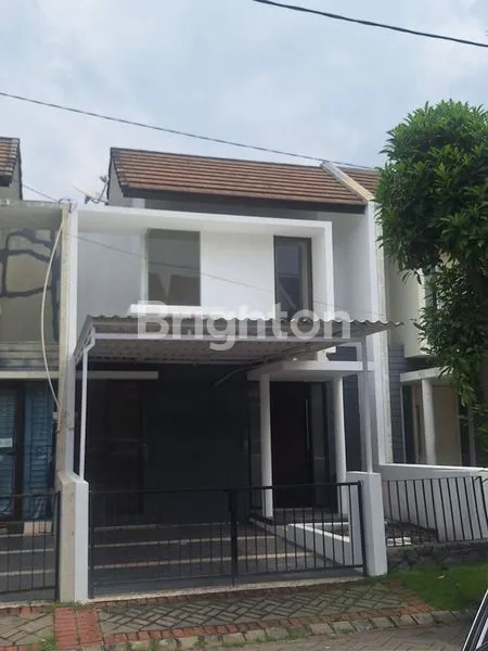 image RUMAH 2 LANTAI STRATEGIS DI PANTAI MENTARI CLUSTER HAMPTON (1)