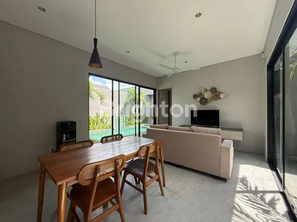 image TERSEDIA 3 BEDROOM VILLA BERADA DALAM KOMPLEK VILLA YANG NYAMAN DI MUNGGU BADUNG (2)