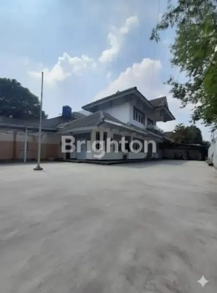 image RUMAH HOEK MEWAH 363M² DI CITRA GARDEN 1 JAKARTA BARAT (5)