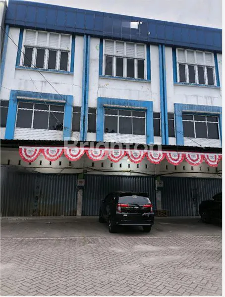 RUKO GANDENG 3 PINTU STRATEGIS DI ARIFIN AHMAD PEKANBARU