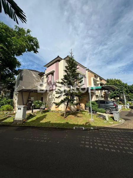 image RUMAH 2 LANTAI CLUSTER TESLA GADING SERPONG TANGERANG  (1)