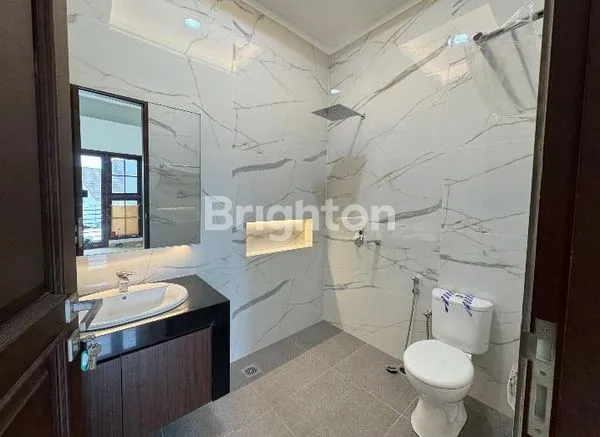 image RUMAH TERTATA INDAH STRATEGIS DURENSAWIT PONDOKBAMBU (5)