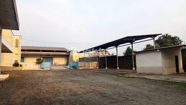 image GUDANG DENGAN KANTOR  (3)