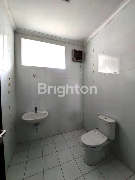 image RUMAH 2 LANTAI DIJUAL SEMI FURNISHED DI NIEUW INDIE ARAYA KOTA MALANG (7)