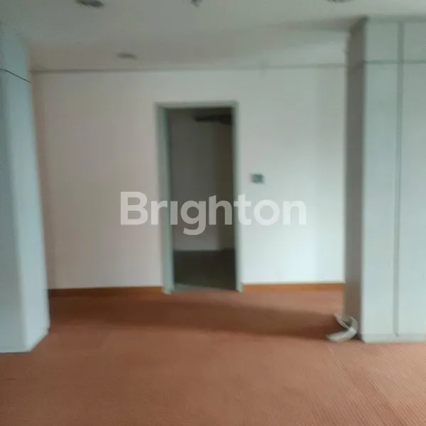 image KANTOR 4 LANTAI DI JL. TEUKU UMAR, STRATEGIS DI TENGAH KOTA DENPASAR (6)