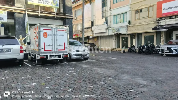 image KANTOR 4 LANTAI DI JL. TEUKU UMAR, STRATEGIS DI TENGAH KOTA DENPASAR (7)