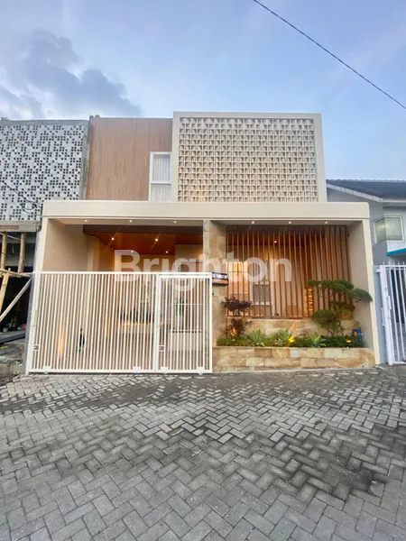 image RUMAH BARU SUKUN KOTA MALANG DESAIN INDUSTRIAL 2 LT FULL FURNISH,INTERIOR & ELEKTRONIK (1)
