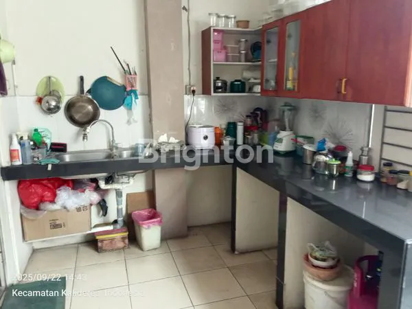 image RUKO 4 LANTAI STRATEGIS DI JALAN RAYA KALIDERES, SIAP USAHA (4)