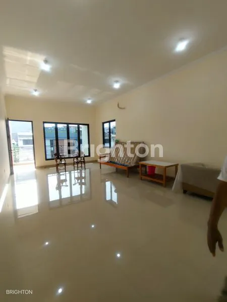 image RUMAH 2 LANTAI TAMAN COSMOS DURI KEPA JAKARTA BARAT  (2)