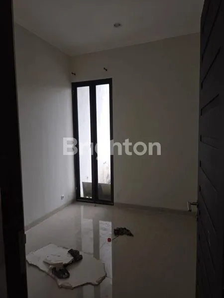 image HUNIAN NYAMAN ROW JALAN LEBAR RUMAH PONDOK TJANDRA  (2)