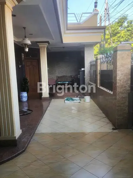 image RUMAH MEWAH SEMI FURNISHED DI DARMO BARU TIMUR SUKOMAUNGGAL SURABAYA (5)