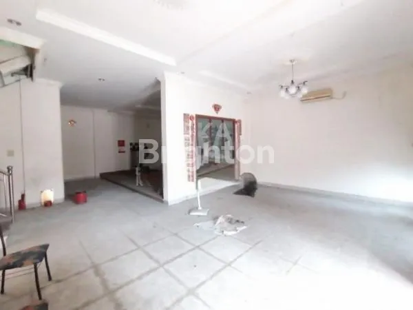 image RUMAH MEWAH 2.5 LANTAI DI PONDOK MUTIARA, BEBAS BANJIR (4)