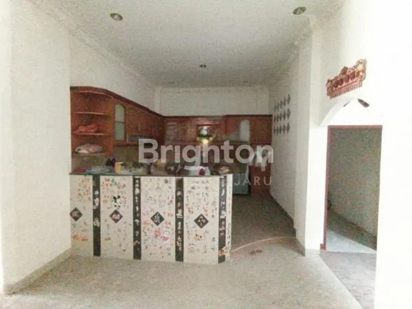 image RUMAH MEWAH 2.5 LANTAI DI PONDOK MUTIARA, BEBAS BANJIR (5)