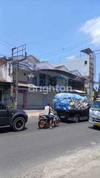 image DIJUAL  4 RUKO DI BARAT KOTA TULUNGAGUNG, BISA DI BELI SEMUA ATAU SATUAN, LOKASI STRATEGIS DI DEKAT JL. RAYA TRENGGALEK-TULUNGAGUNG. (1)