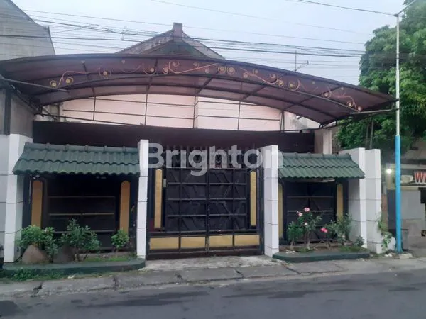 image RUMAH LUAS 247M² DI SINGONEGARAN DEKAT PASAR PAHING (1)
