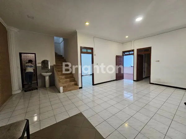 image SIAP HUNI RUMAH SURABAYA BARAT SIMPANG DARMO PERMAI SELATAN (3)