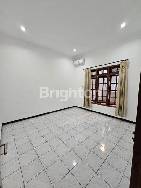 image SIAP HUNI RUMAH SURABAYA BARAT SIMPANG DARMO PERMAI SELATAN (6)