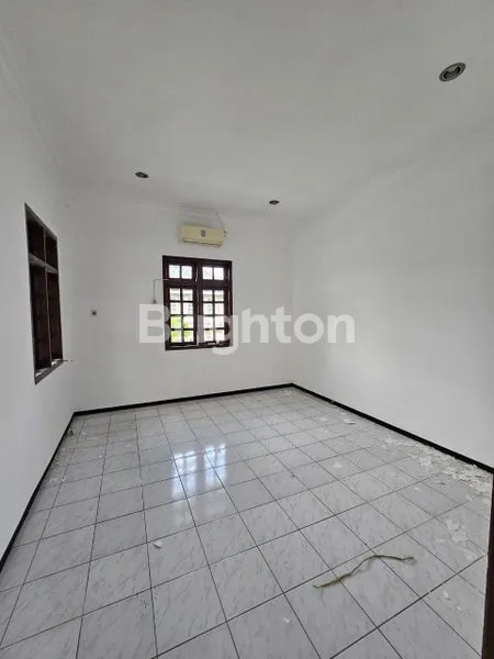 image SIAP HUNI RUMAH SURABAYA BARAT SIMPANG DARMO PERMAI SELATAN (7)