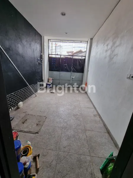 image RUMAH TAMAN SARI 3 LT SHM ROW MOBIL ADA CARPOT JAKARTA PUSAT (1)