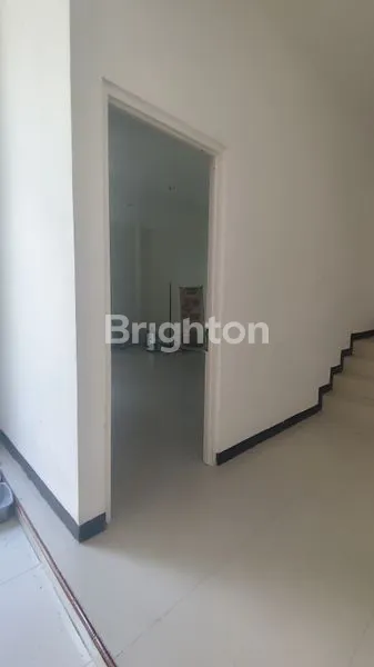 image RUMAH MEWAH DI RAYA KUPANG BARU (7)