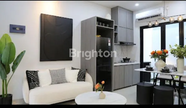 image RUMAH DI JUAL TYPE FIKA SANGAT STRATEGIS DAN DESAIN BERKOLABORASI DENGAN ARSITEK TERNAMA DENGAN LUAS 5,5 HEKTAR DI JAKARTA TIMUR (4)