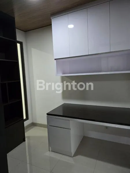 image RUMAH EKSKLUSIF MOZIA BSD, HADAP TAMAN, PANEL SURYA (7)