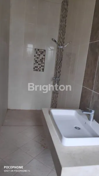 image  PAKUWON CITY RUMAH HOOK KONDISI BAMGUNAN MASIH KUAT (6)