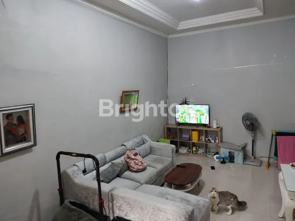 image RUMAH DENGAN LOKASI STRATEGIS DI PORIS INDAH TANGERANG (3)