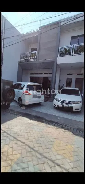 image RUMAH BARU HUNI DI SURABAYA (1)