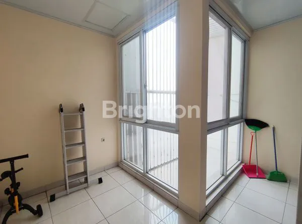 image RUMAH DUTA SQUARE DALAM KOMPLEK NYAMAN WIJAYA KUSUMA GROGOL JAKARTA BARAT (5)