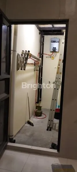 image RUMAH MODERN MINIMALIS FULL FURNISH DI BALE TENTREM SEMARANG (7)