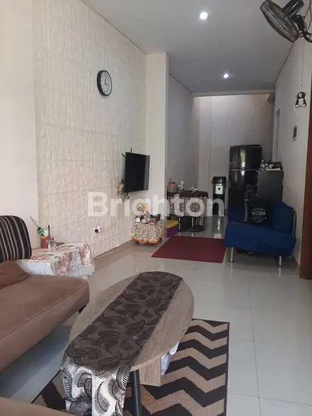 image RUMAH CANTIK SIAP HUNI DI GRAHA RAYA (3)