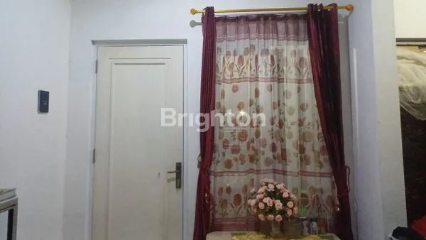 image RUMAH 2 LANTAI MEWAH ONE GATE SYSTEM DI RINGROAD MADIUN (3)