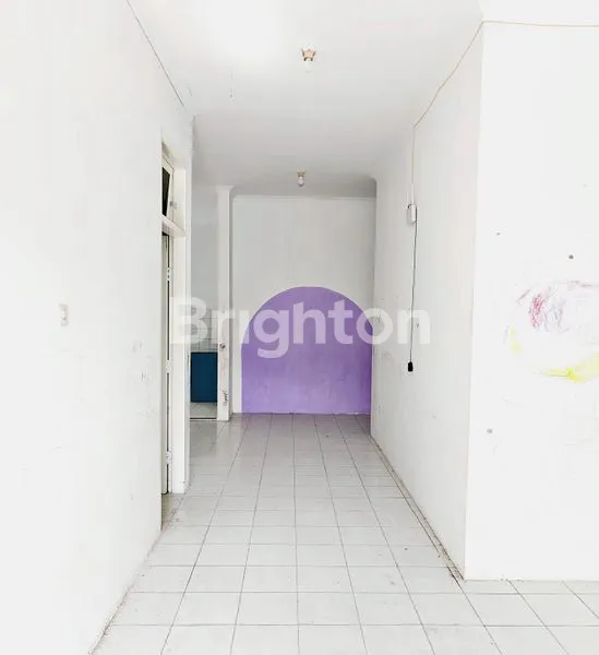 image DISEWAKAN. RUMAH KOMPLEK TASBIH 2. JL. RING ROAD. HANYA 50 METER KE FOCAL POINT. TEPAT DI SEBERANG PINTU MASUK BELAKANG KOMPLEK TASBIH 1 (7)