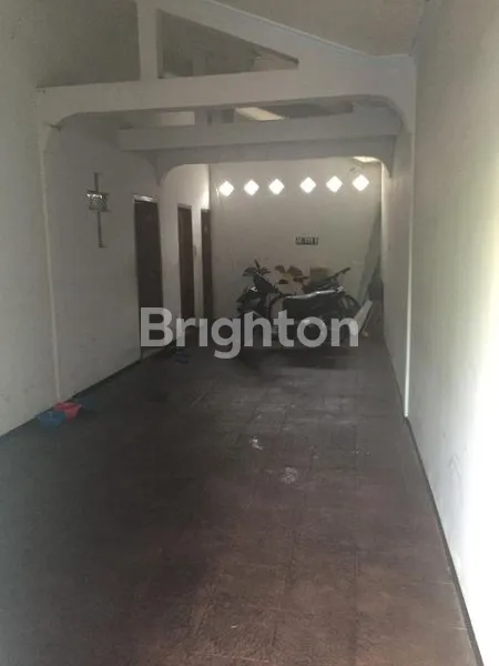 image RUMAH DENGAN LOKASI STRATEGIS DI TENGAH KOTA MADIUN (6)