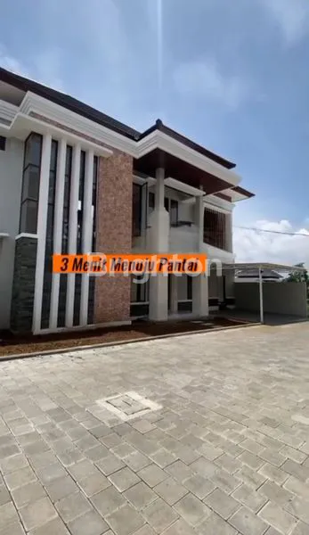 image EXCLUSIVE VILLAS BALCONY 3 BEDROOM, DESIGN MODERN DAN ELEGANT, HANYA 5 MENIT KE SANUR (2)