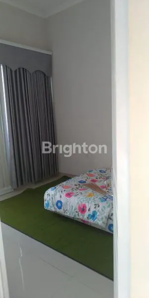 image RUMAH MEWAH 2 LANTAI HOOK DI PERUMAHAN ELITE MADIUN (6)