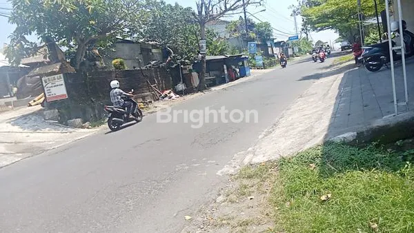 image TOKO KOMERSIAL 40M² DI BYPASS TANAH LOT - LOKASI RAMAI (2)