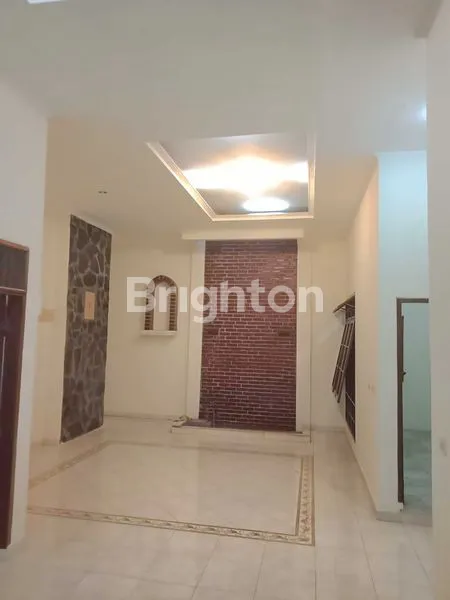 image RUMAH 2 LANTAI STRATEGIS DI PONDOK URINGIN PERMAI SIAP HUNI (2)