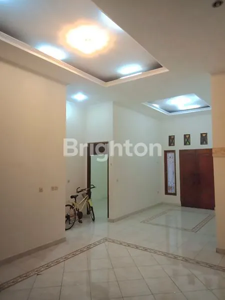 image RUMAH 2 LANTAI STRATEGIS DI PONDOK URINGIN PERMAI SIAP HUNI (3)