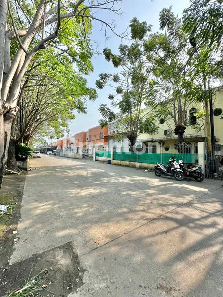 image GUDANG ADA RUANG KANTOR 2 LANTAI BISA DILEWATI KONTAINER 40 FEET DI BANDARA MAS (3)