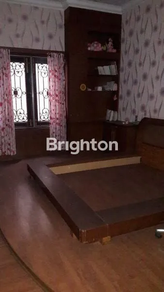 image VILLA KOMPLEK MALIBU INDAH JALAN NUSA HIJAU (3)