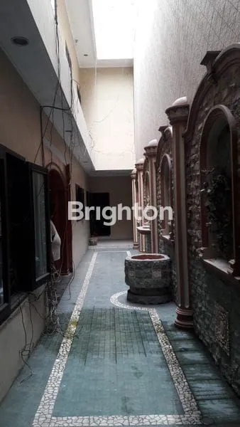 image VILLA KOMPLEK MALIBU INDAH JALAN NUSA HIJAU (5)