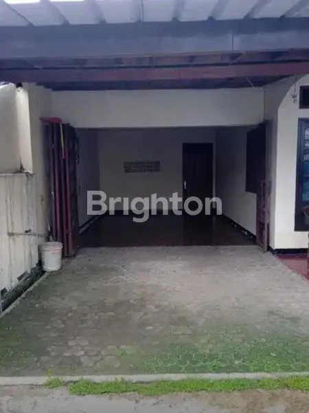 image RUMAH SIAP HUNI 4 KAMAR TIDUR + GUDANG DI KAWASAN BINTARO, SHM & IMB (7)