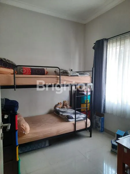 image RUMAH HOOK SEMI-FURNISHED 2 LANTAI, 5 MENIT KE MALL LIVING WORLD (6)