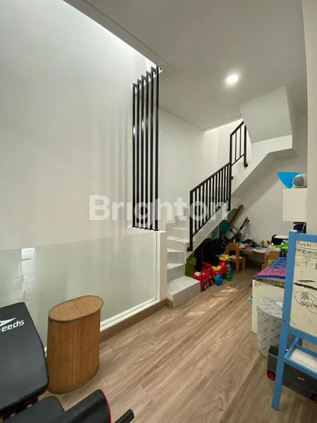 image RUMAH MINIMALIS FULL BANGUNAN DI CLUSTER LAVISA, LAVON CIKUPA (6)